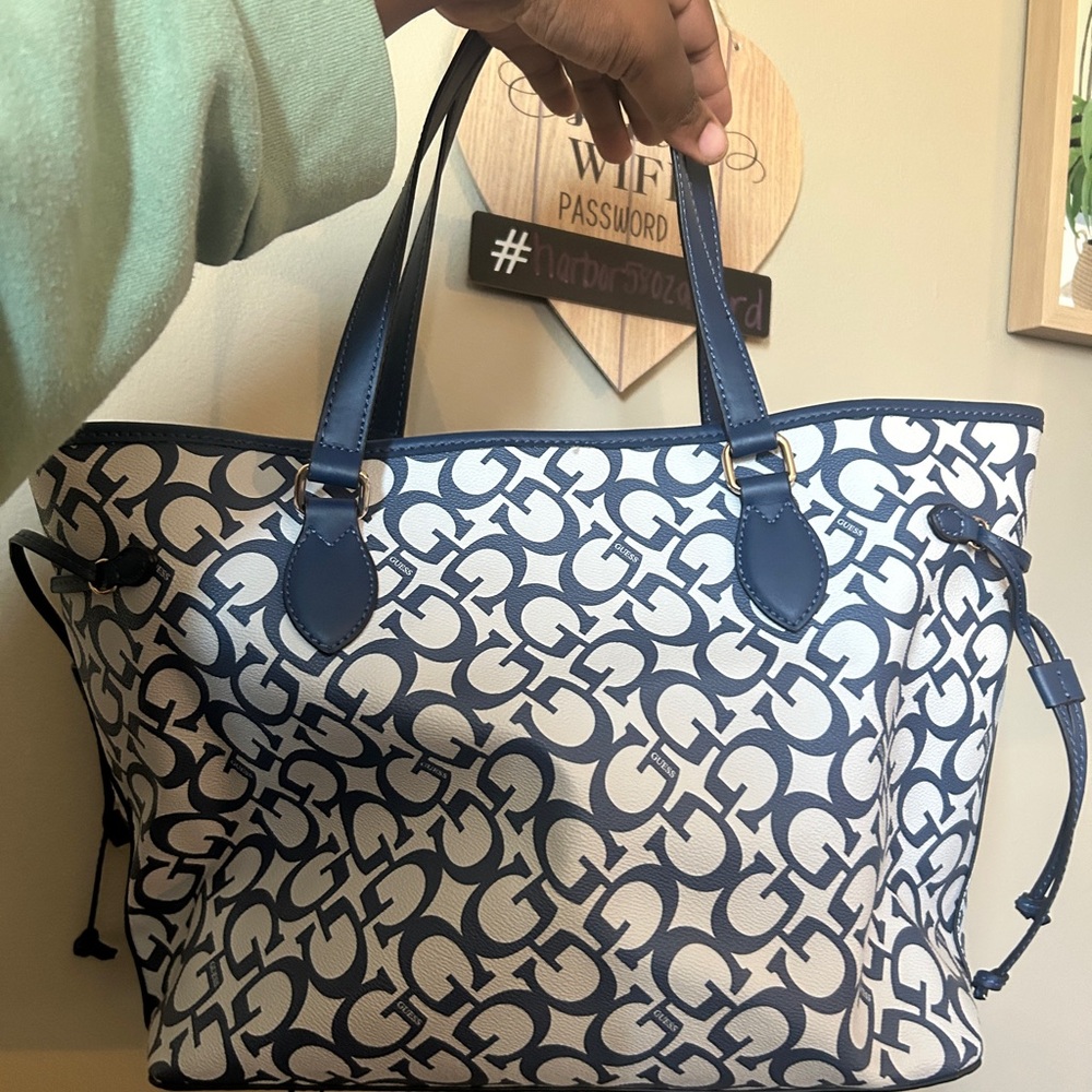 GUESS Stylish Blue and White Tote Bag